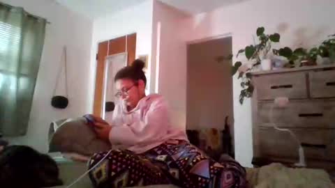 Soley online show from November 18, 7:29 pm