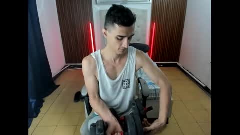 felipe colinss online show from May 19, 12:33 pm