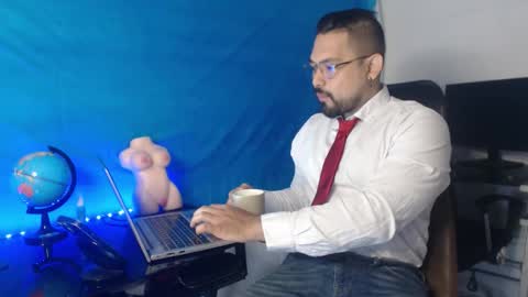 FELIPE QUIROZ online show from September 10, 12:05 pm