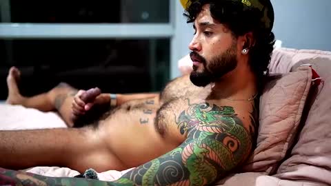 Snapshot of felix_candela chatting on January 9, 8:45 am Felix Candela online show from January 9, 8:45 am