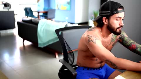 Snapshot of felix_candela chatting on January 16, 5:01 pm Felix Candela online show from January 16, 5:01 pm