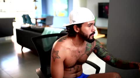 Snapshot of felix_candela chatting on January 17, 6:02 pm Felix Candela online show from January 17, 6:02 pm
