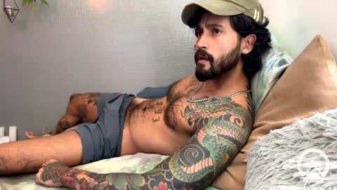 Snapshot of felix_candela chatting on February 10, 6:45 pm Felix Candela online show from February 10, 6:45 pm