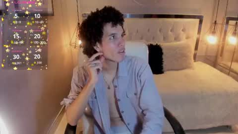 Snapshot of felix_haze chatting on July 1, 6:07 pm FELIPE online show from July 1, 6:07 pm