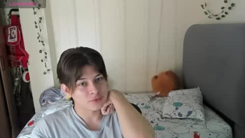 Snapshot of felix_leex chatting on March 13, 8:15 pm Felix leex online show from March 13, 8:15 pm