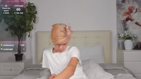 Snapshot of felix_rey chatting on February 6, 7:51 pm Felix online show from February 6, 7:51 pm