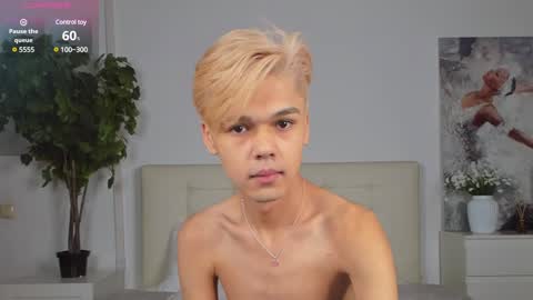 Snapshot of felix_rey chatting on February 7, 4:14 pm Felix online show from February 7, 4:14 pm