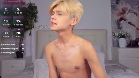 Snapshot of felix_rey chatting on February 18, 7:52 pm Felix online show from February 18, 7:52 pm