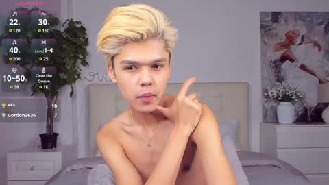 Snapshot of felix_rey chatting on March 5, 10:32 pm Felix online show from March 5, 10:32 pm