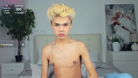 Snapshot of felix_rey chatting on March 7, 8:11 pm Felix online show from March 7, 8:11 pm