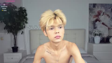 Snapshot of felix_rey chatting on September 11, 7:47 pm Felix online show from September 11, 7:47 pm