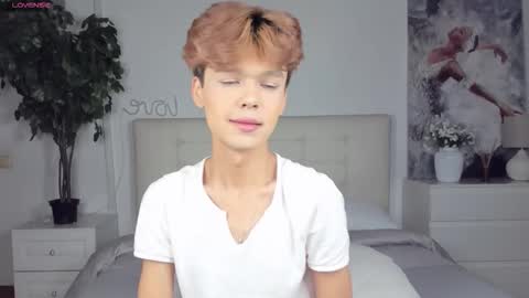 Snapshot of felix_rey chatting on September 21, 3:02 pm Felix online show from September 21, 3:02 pm