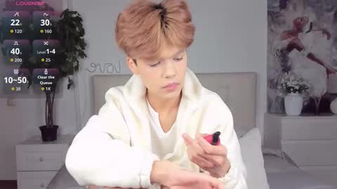 Snapshot of felix_rey chatting on September 24, 4:21 pm Felix online show from September 24, 4:21 pm