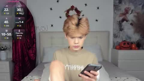 Snapshot of felix_rey chatting on October 15, 4:07 pm Felix online show from October 15, 4:07 pm