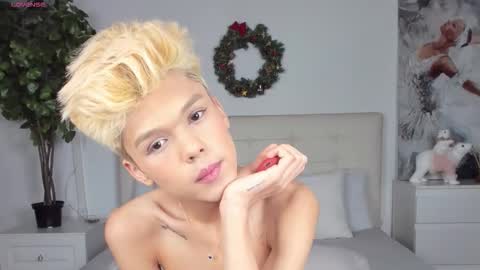 Felix online show from December 4, 6:16 pm