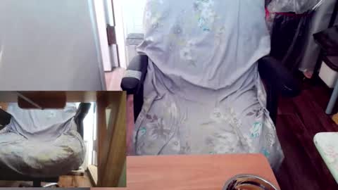 felixlau online show from February 10, 9:46 am