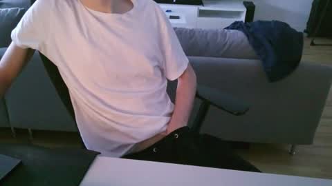 felixsagg online show from June 11, 12:36 pm