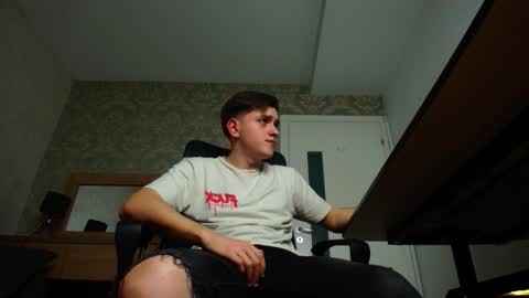 FelixStark online show from October 31, 5:58 pm