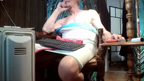 hungnsexy  online show from February 5, 11:06 pm