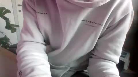 fem_alice_louis_dom online show from December 4, 7:50 am