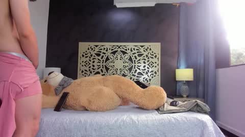 Femboy Max online show from November 20, 12:05 pm