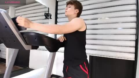 Femboy Max online show from May 15, 12:23 pm