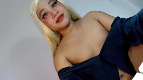 femboy_veronica online show from May 11, 11:49 am