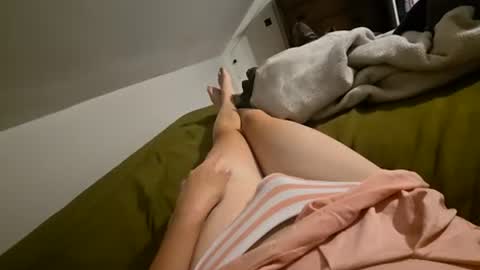 Femboy Sni online show from July 24, 3:15 am