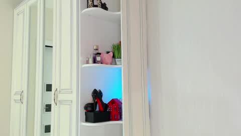 Snapshot of femdomheels chatting on February 25, 4:42 pm femdomheels online show from February 25, 4:42 pm