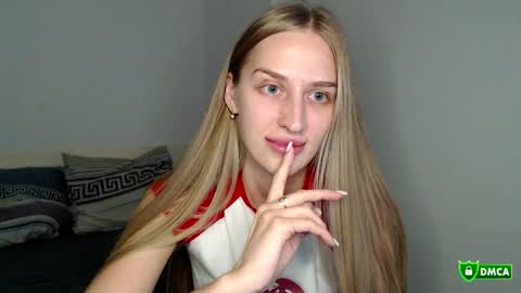 Snapshot of femkedejager chatting on October 1, 7:42 pm Femke online show from October 1, 7:42 pm