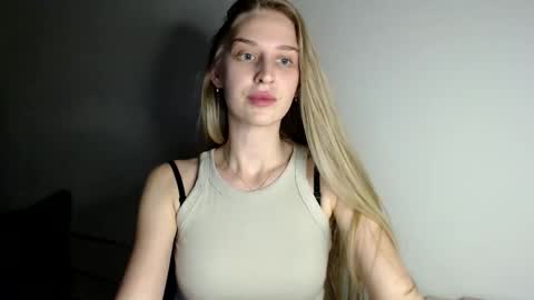 Snapshot of femkedejager chatting on October 9, 9:24 pm Femke online show from October 9, 9:24 pm