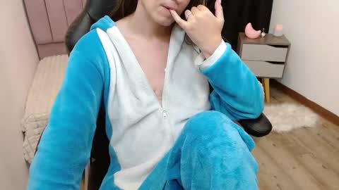 Alejandra online show from March 7, 8:45 am