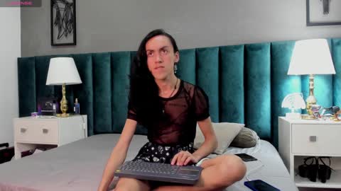 Snapshot of fenix_karoll chatting on January 18, 7:17 am Karol online show from January 18, 7:17 am