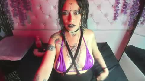 Snapshot of fenix_lilith69 chatting on June 26, 3:27 pm Fenix Lilith69 online show from June 26, 3:27 pm