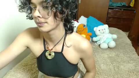 Snapshot of fenixmfx chatting on October 27, 7:51 pm Fenix online show from October 27, 7:51 pm