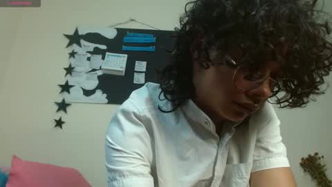 Snapshot of fenixmfx chatting on February 10, 11:20 pm Fenix online show from February 10, 11:20 pm