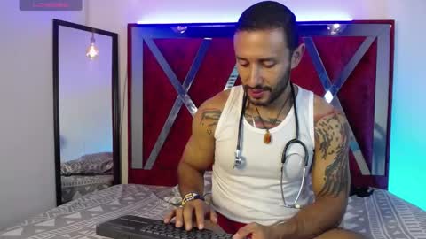 Snapshot of fenixx899 chatting on June 5, 1:17 pm Fenix online show from June 5, 1:17 pm