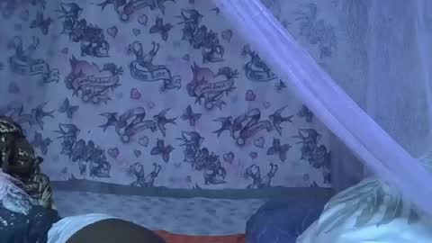 Snapshot of fentyafricana00 chatting on January 18, 9:02 am fentyafricana00 online show from January 18, 9:02 am