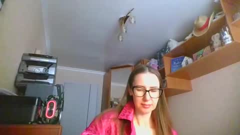 Snapshot of feraliss chatting on January 19, 11:03 am feraliss online show from January 19, 11:03 am