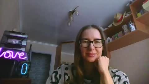 Snapshot of feraliss chatting on February 6, 10:51 am feraliss online show from February 6, 10:51 am