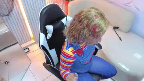 Ferchis  online show from October 31, 1:56 pm