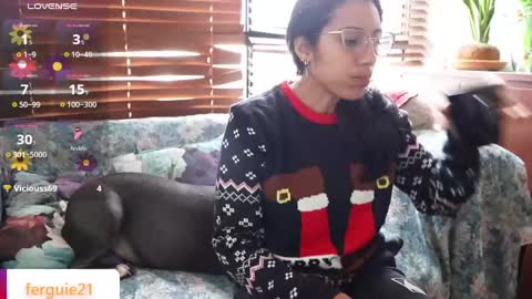 Snapshot of fergy21 chatting on December 18, 2:17 pm fergy21 online show from December 18, 2:17 pm