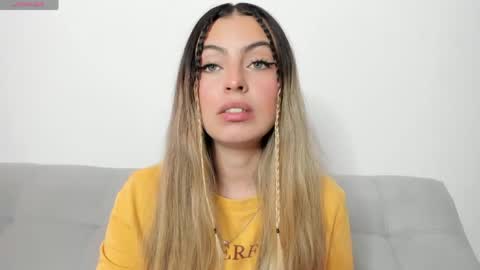fernanda  online show from May 13, 3:31 pm