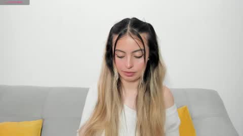fernanda  online show from May 15, 2:24 pm