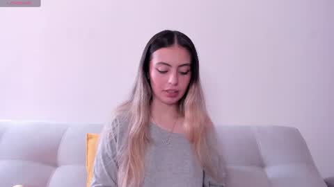 Snapshot of fernanda_aaa chatting on June 26, 2:43 pm fernanda online show from June 26, 2:43 pm