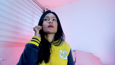 fernanda_liie_ online show from March 24, 12:10 pm