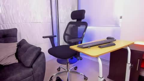 Snapshot of fernanda_mp2 chatting on July 14, 2:56 pm Fernanda online show from July 14, 2:56 pm