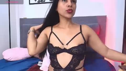 Snapshot of fernandabrown_ chatting on June 28, 5:35 am Fernandabrown s online show from June 28, 5:35 am