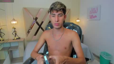 FER PHOENIX online show from November 14, 3:16 am