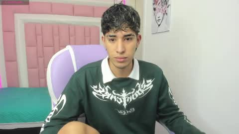 FER PHOENIX online show from May 20, 3:24 am